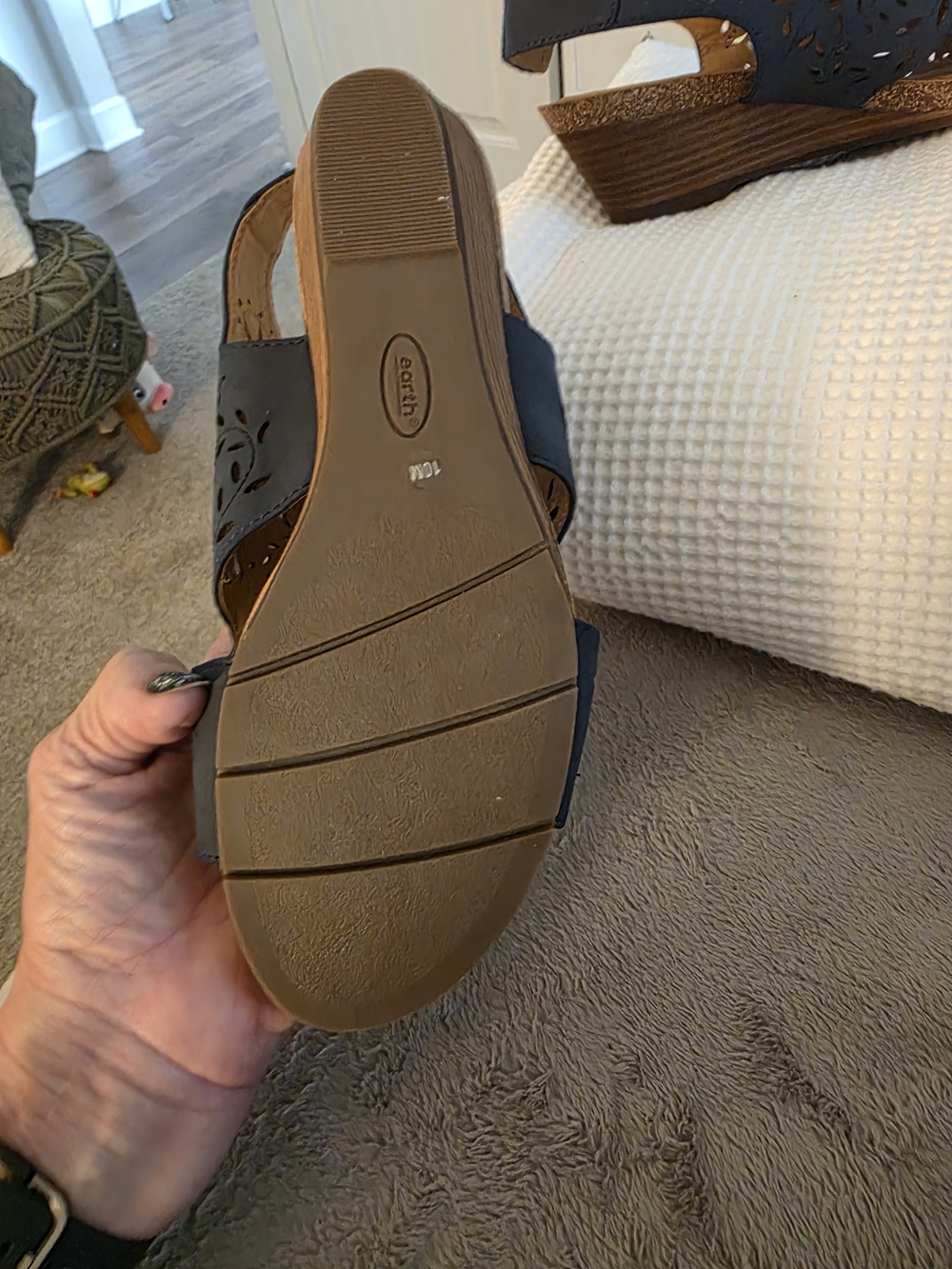 Earth Navy Laser-Cut Slingback Sandals Sixe 10 New - Picture 5 of 5